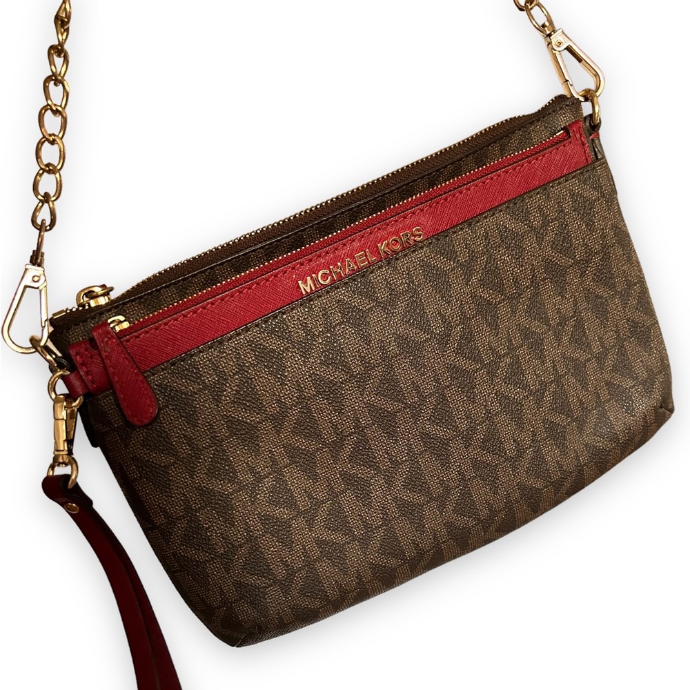 ‼️CLOSET CLOSING- Final Week‼️ Michael Kors crossbody & wristlet